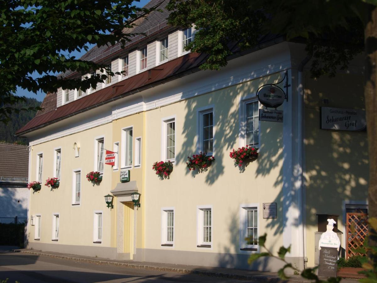 Gasthaus-Pension Schwarzer Graf Windischgarsten Dış mekan fotoğraf